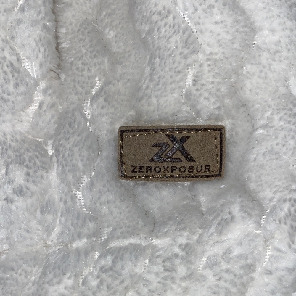 5/$50 ZeroXposur Women's Cream Textured Teddy Jacket Size Small - Picture 12 of 14